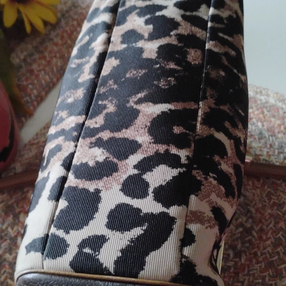 Coach satchel leopard
